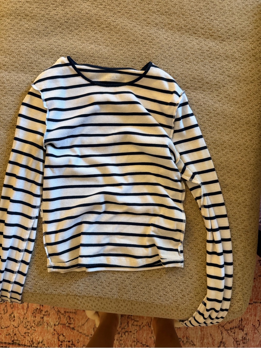 Abercrombie & Fitch Navy and Cream Striped Crop Top